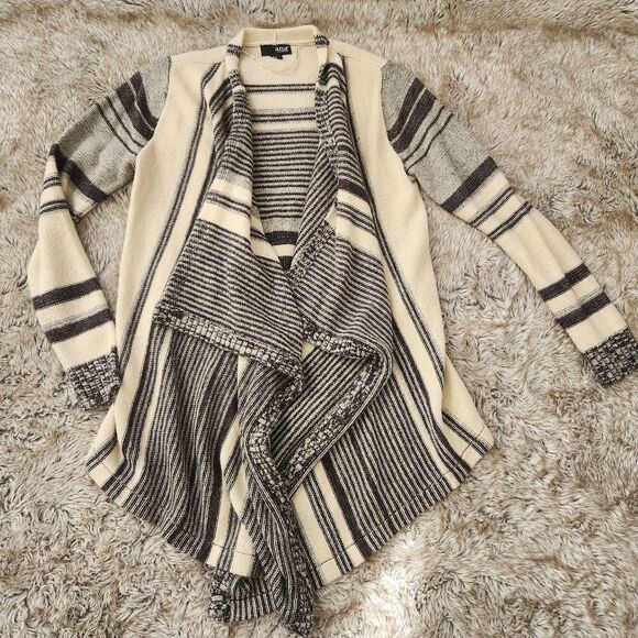 a.n.a Sweaters - ana A New Approach Striped Knit Cardigan Cream and Black Size Small